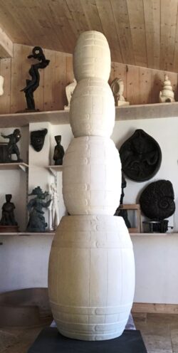 Univers pierre La Colonne de Tonneaux de Pierre